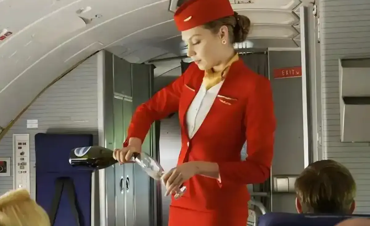 法国空乘4,在线观看,蓝光中字,免费观看相关资源图片